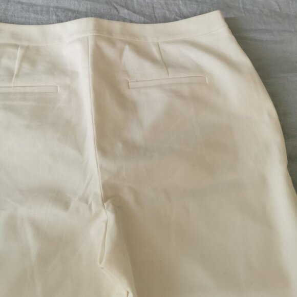 White trousers - Picture 4 of 9